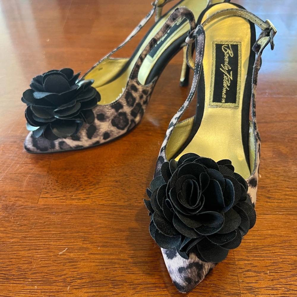 Beverly Feldman Leopard 3.5" Heels Slingback Flower Accents Pumps Size 6